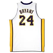 NBA Kobe Bryant Signed Lakers White (Alternate) Jersey
